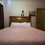 Hotel Cundavilla Hotel&suites 2*