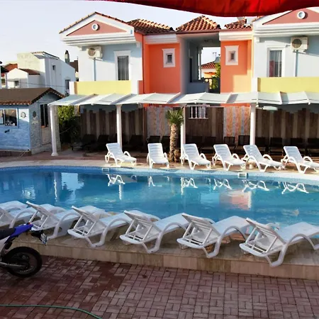 Cundavilla & Hotel 2*