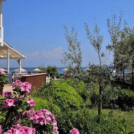 Hotel Cundavilla & 2*