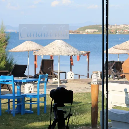 Cundavilla & Hotel 2*