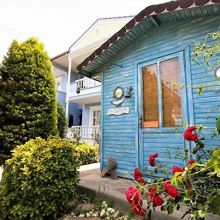Cundavilla & Hotel 2*
