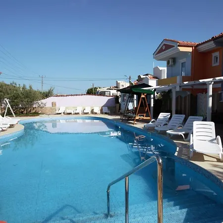 Hotel Cundavilla & 2*